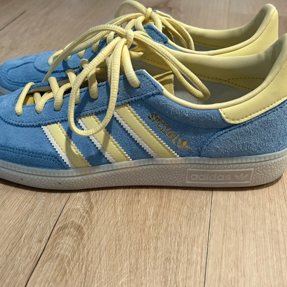 Adidas Handball Spezial Light Blue/Yellow with Yellow Laces Men’s 7.5/Womens 8.5 - Picture 5 of 14